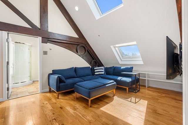 143 Burrill Street 301, Swampscott, MA 01907