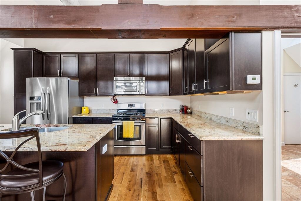 143 Burrill Street 301, Swampscott, MA 01907