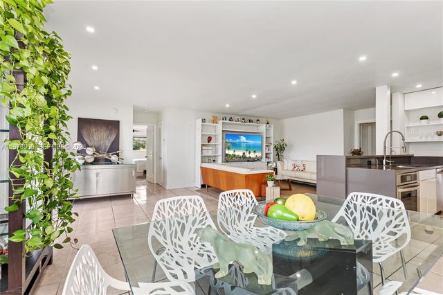 1400 N Tallwood Ave 306, Hollywood, FL 33021