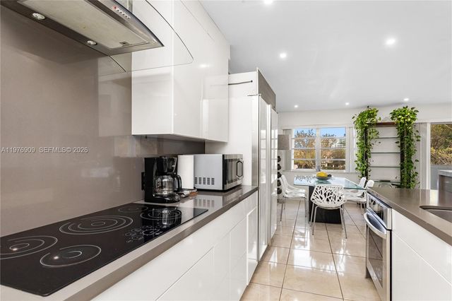 1400 N Tallwood Ave 306, Hollywood, FL 33021