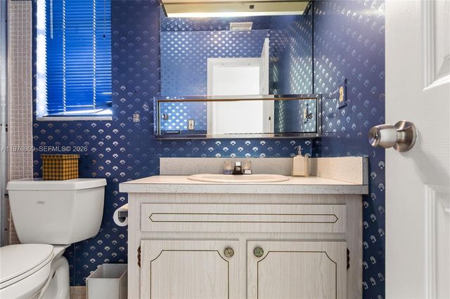 1400 N Tallwood Ave 306, Hollywood, FL 33021