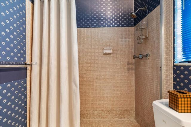 1400 N Tallwood Ave 306, Hollywood, FL 33021