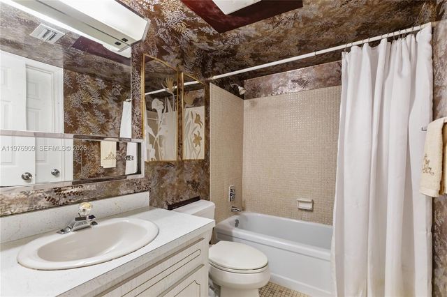 1400 N Tallwood Ave 306, Hollywood, FL 33021