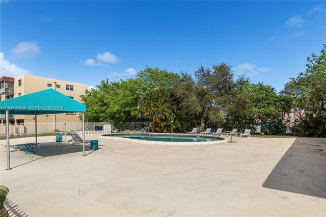 1400 N Tallwood Ave 306, Hollywood, FL 33021