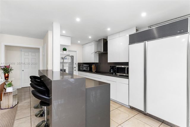 1400 N Tallwood Ave 306, Hollywood, FL 33021