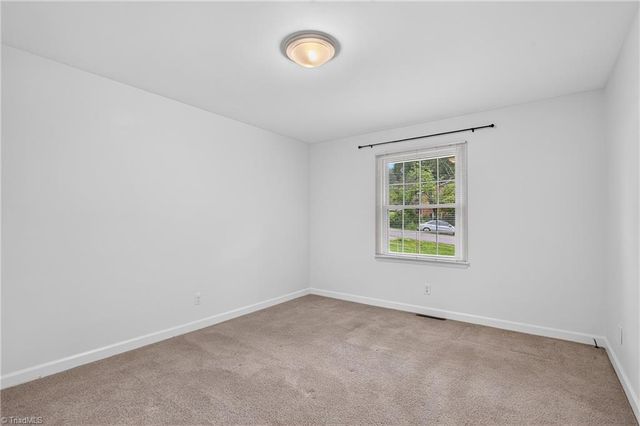 200 Brookview Circle, Jamestown, NC 27282