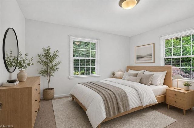 200 Brookview Circle, Jamestown, NC 27282