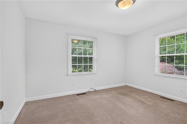 200 Brookview Circle, Jamestown, NC 27282