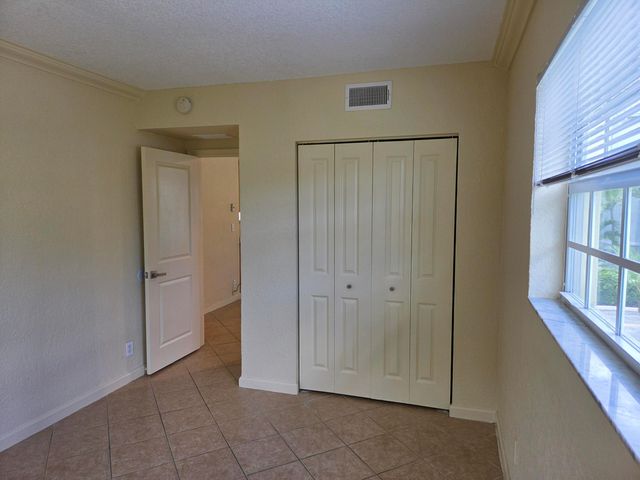 2660 NE 8th Avenue Unit 219, Wilton Manors, FL 33334