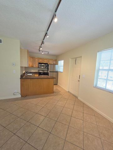 2660 NE 8th Avenue Unit 219, Wilton Manors, FL 33334