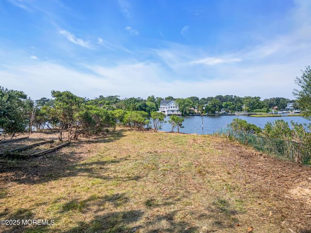 502 Princeton Avenue, Brick, NJ 08724