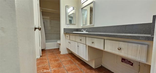 206 N Park View Street 103, Los Angeles, CA 90026