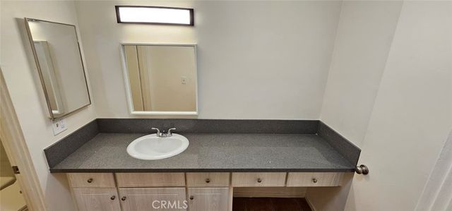 206 N Park View Street 103, Los Angeles, CA 90026