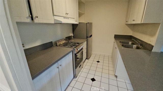 206 N Park View Street 103, Los Angeles, CA 90026