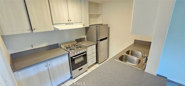 206 N Park View Street 103, Los Angeles, CA 90026