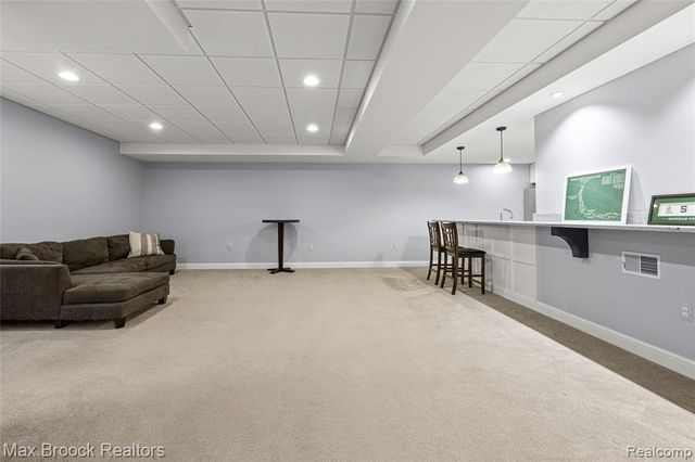 864 Chestnut Street, Birmingham, MI 48009