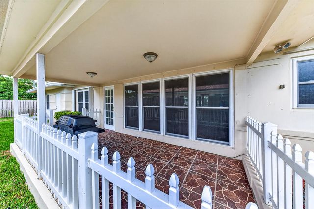 2750 SE 3rd Street, Pompano Beach, FL 33062