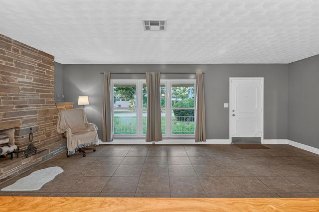 2750 SE 3rd Street, Pompano Beach, FL 33062