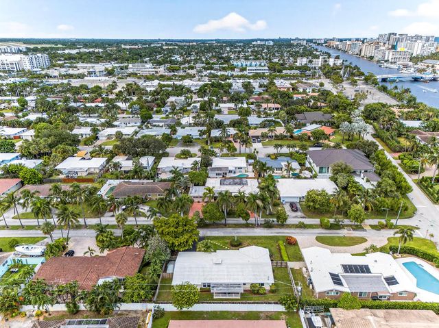 2750 SE 3rd Street, Pompano Beach, FL 33062
