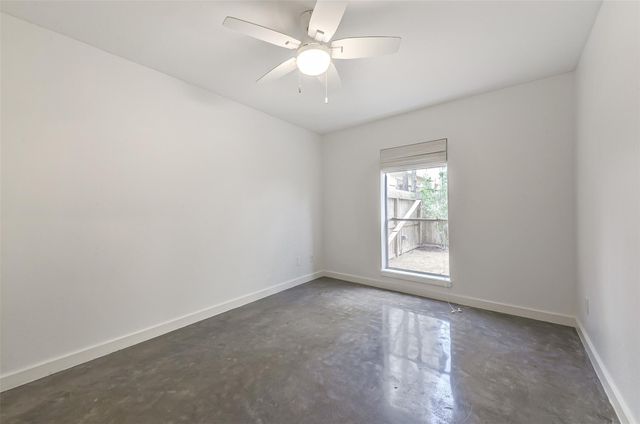 5214 Blossom Street, Houston, TX 77007
