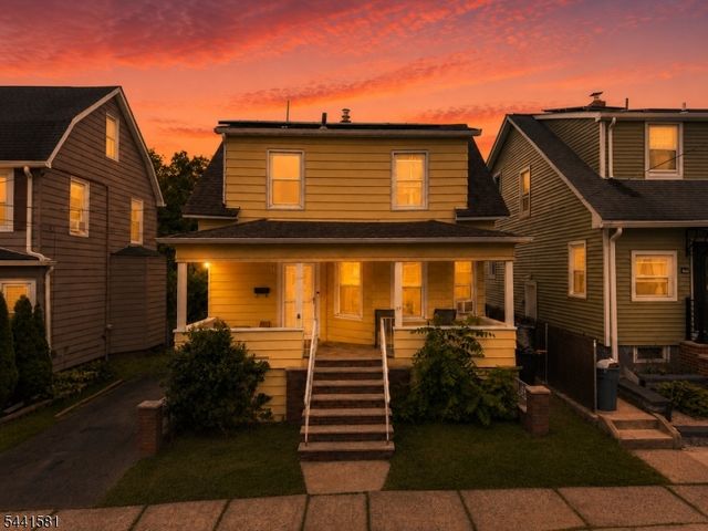 37 Fenner Ave, Clifton City, NJ 07013