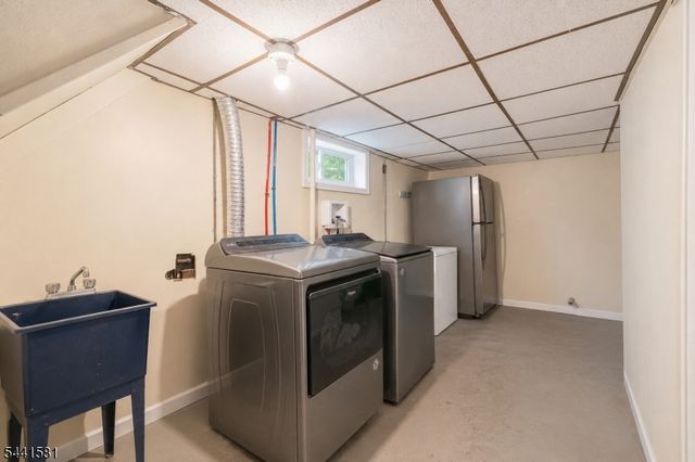 37 Fenner Ave, Clifton City, NJ 07013