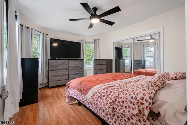 37 Fenner Ave, Clifton City, NJ 07013