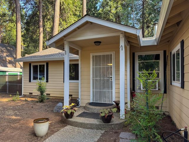 5816 Marjorie Way, Pollock Pines, CA 95726