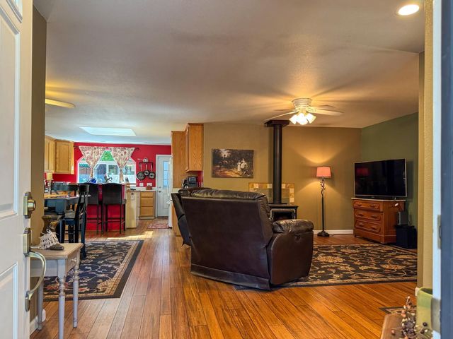 5816 Marjorie Way, Pollock Pines, CA 95726