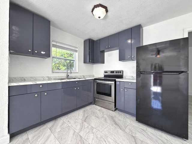 3100 NW 4th Avenue, Pompano Beach, FL 33064