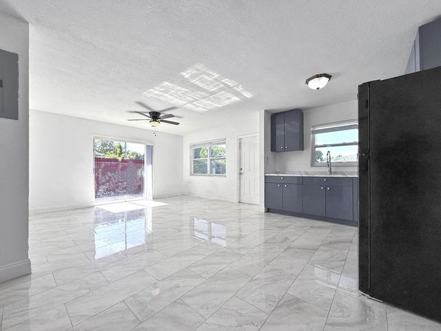 3100 NW 4th Avenue, Pompano Beach, FL 33064