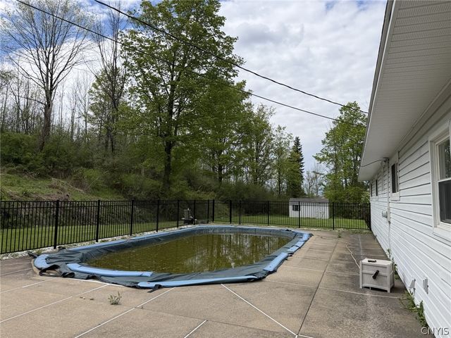 2607 State Route 28, German Flatts, NY 13407