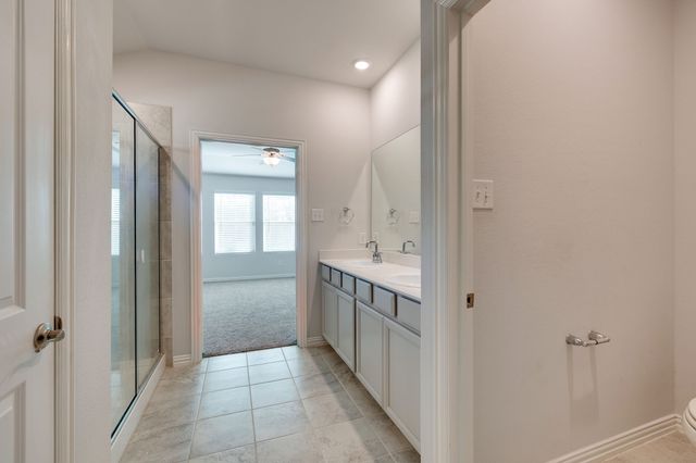 2825 Andesite Lane, Fort Worth, TX 76108