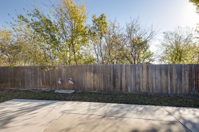 2825 Andesite Lane, Fort Worth, TX 76108