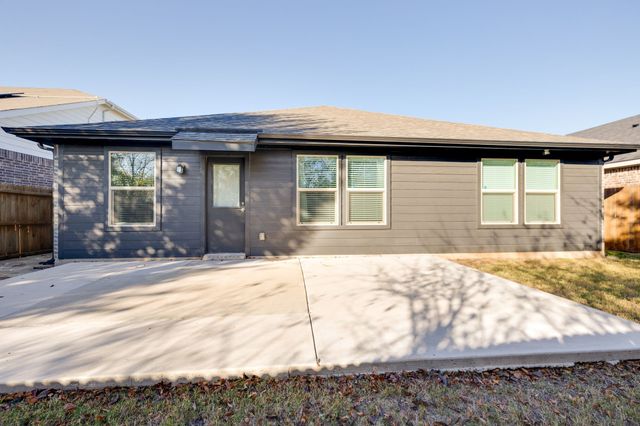 2825 Andesite Lane, Fort Worth, TX 76108