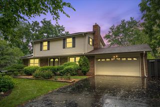 9170 Edge O Woods DRIVE, Cedarburg, WI 53012