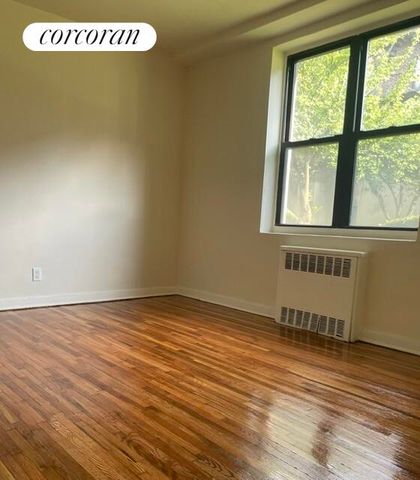 5214 39th Ave Apt 1D, New York City, NY 11377
