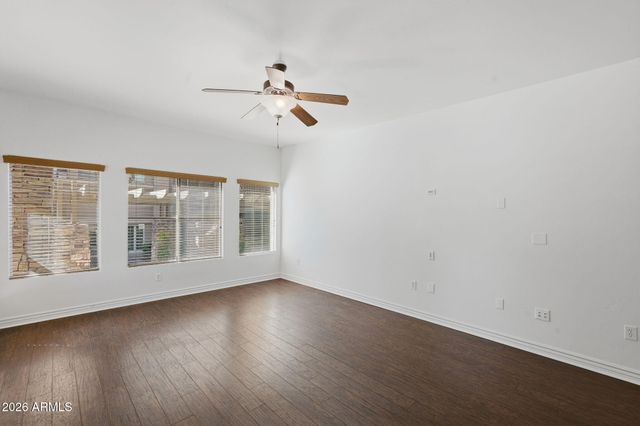 5450 E DEER VALLEY Drive 1224, Phoenix, AZ 85054