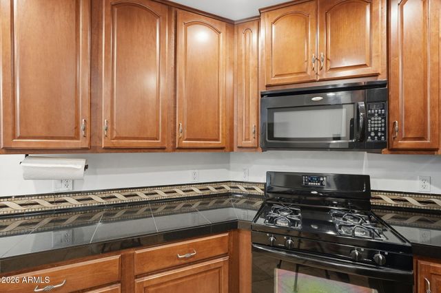 5450 E DEER VALLEY Drive 1224, Phoenix, AZ 85054