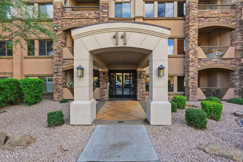 5450 E DEER VALLEY Drive 1224, Phoenix, AZ 85054