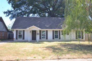 1694 VERA CRUZ ST, Memphis, TN 38117