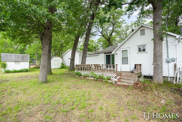 423 Collins Avenue, Muskegon, MI 49444