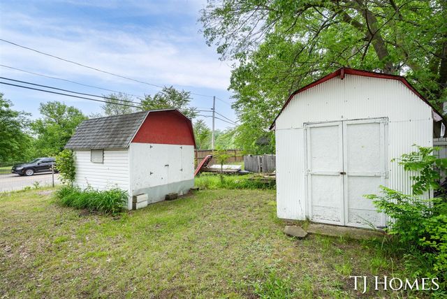 423 Collins Avenue, Muskegon, MI 49444