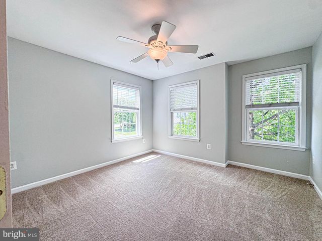 42631 EXPLORER DR, Brambleton, VA 20148