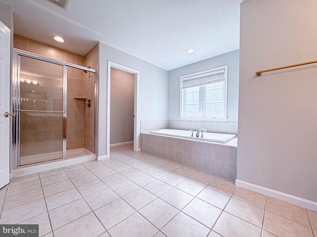 42631 EXPLORER DR, Brambleton, VA 20148