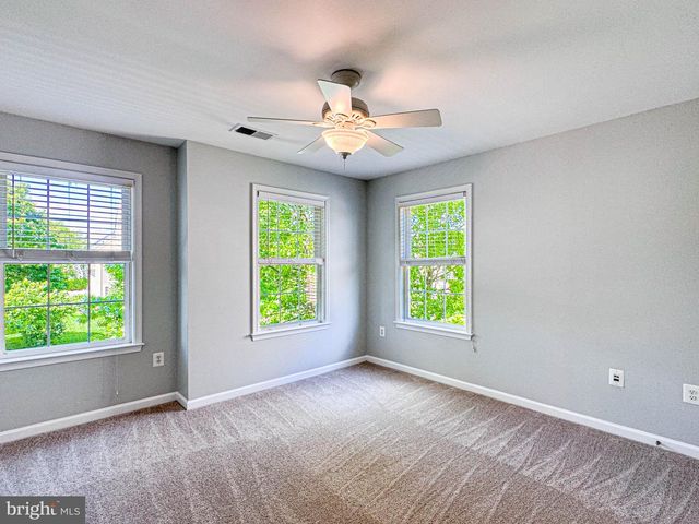42631 EXPLORER DR, Brambleton, VA 20148