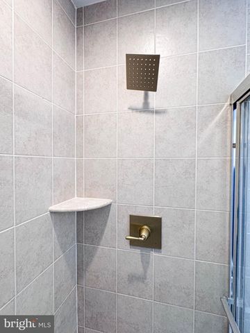 42631 EXPLORER DR, Brambleton, VA 20148