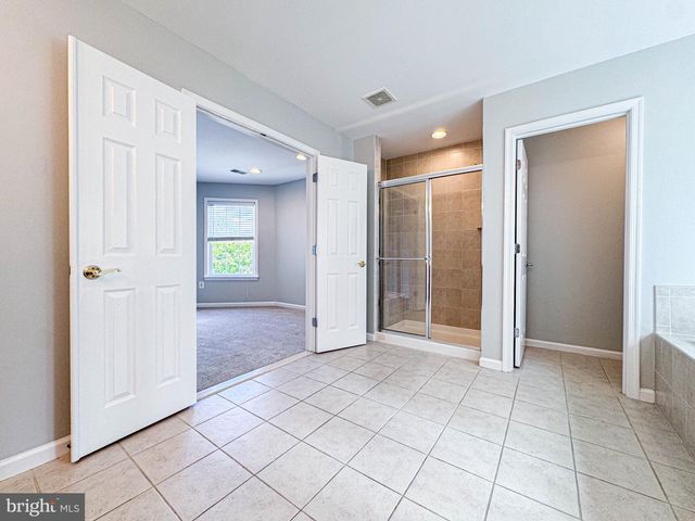 42631 EXPLORER DR, Brambleton, VA 20148