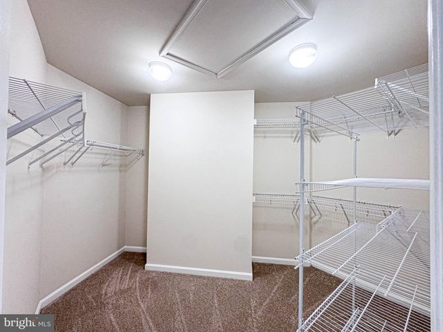 42631 EXPLORER DR, Brambleton, VA 20148