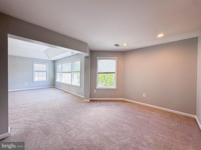 42631 EXPLORER DR, Brambleton, VA 20148